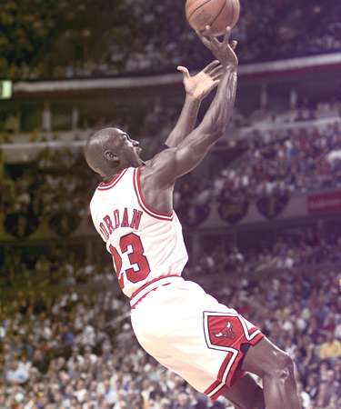 97_finals_fadeaway.jpg (21904 bytes)